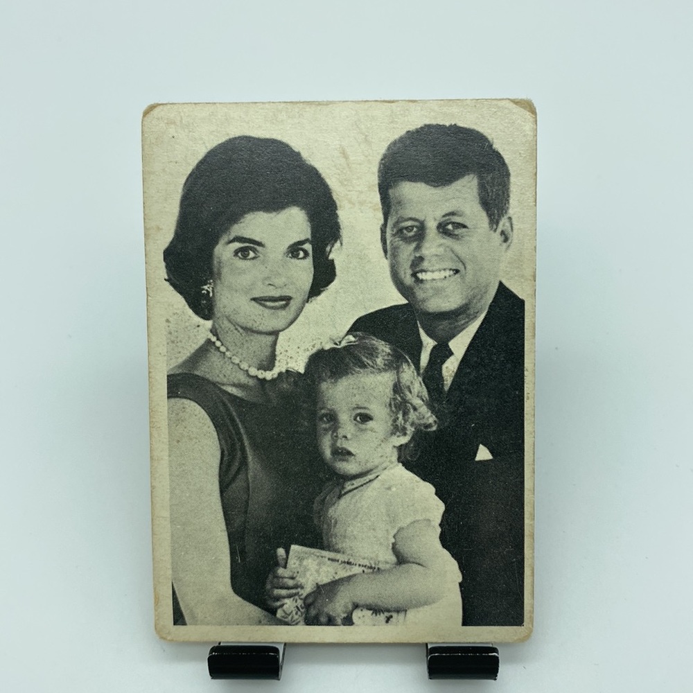 1964 Topps John F Kennedy Trading Cards John Kennedy w Jackie Onassis, Caroline